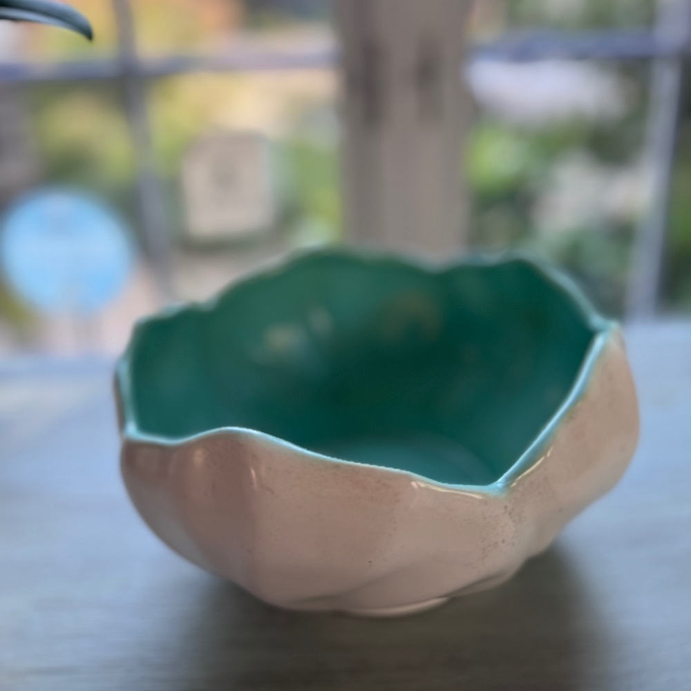 Vintage Catalina Island Pottery Large Bowl White/Green EUC